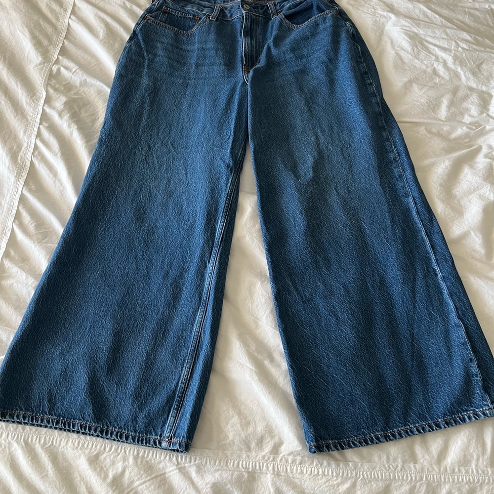 Abercrombie Curve Love Wide Leg